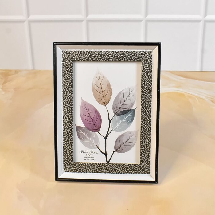 Modern Plastic Picture Frame Photo Holder (1 Pc / Mix Color & Design / 15×12 Cm) - Image 6
