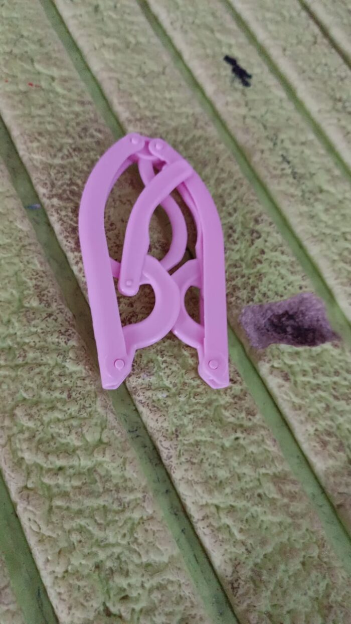 Travel Hangers, Portable Folding Clothes Hangers (1 Pc / Small) - Image 9